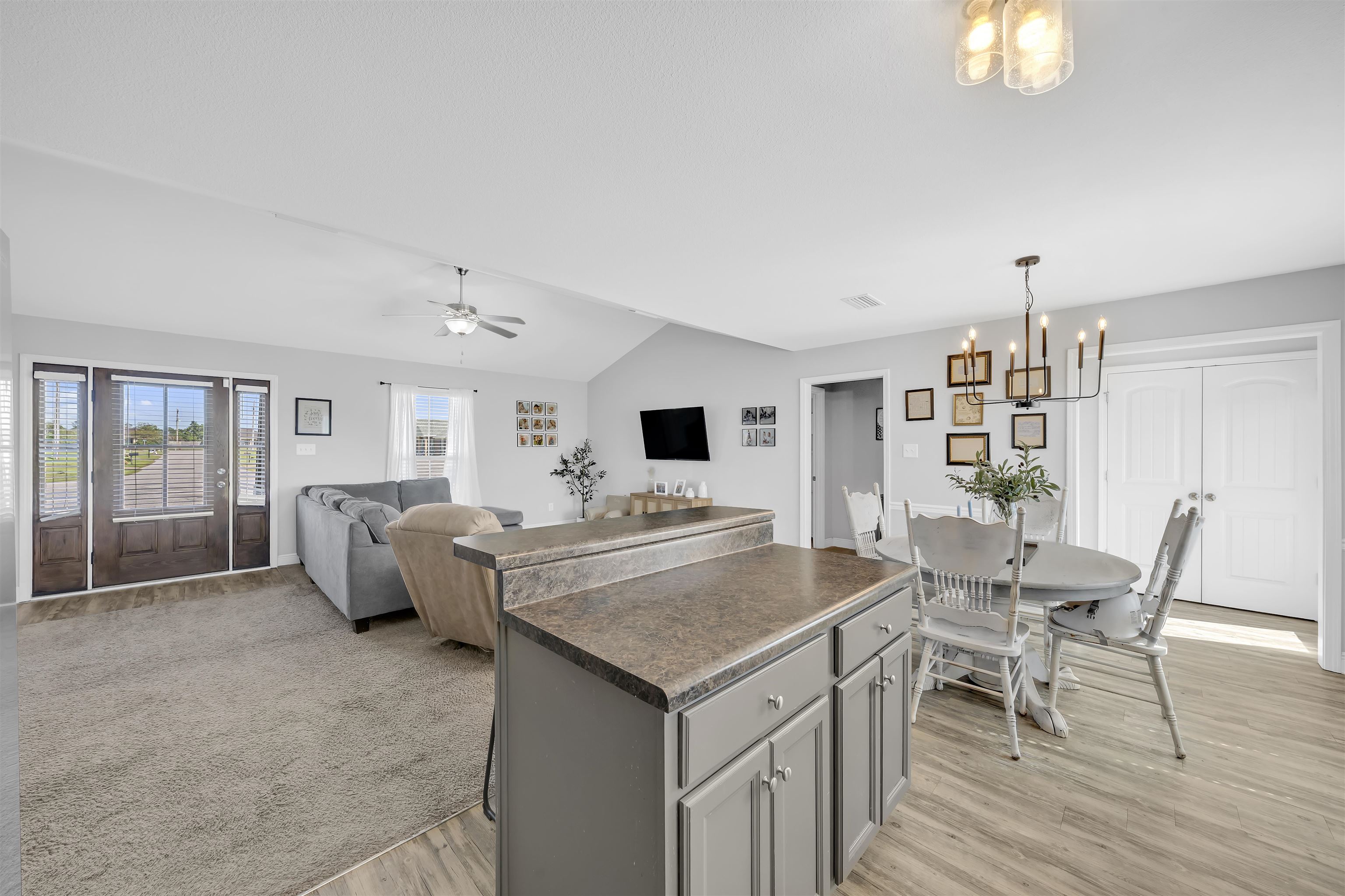 15570 Medway Court Foley, AL 36535 - Photo 8 of 25 Kitchen