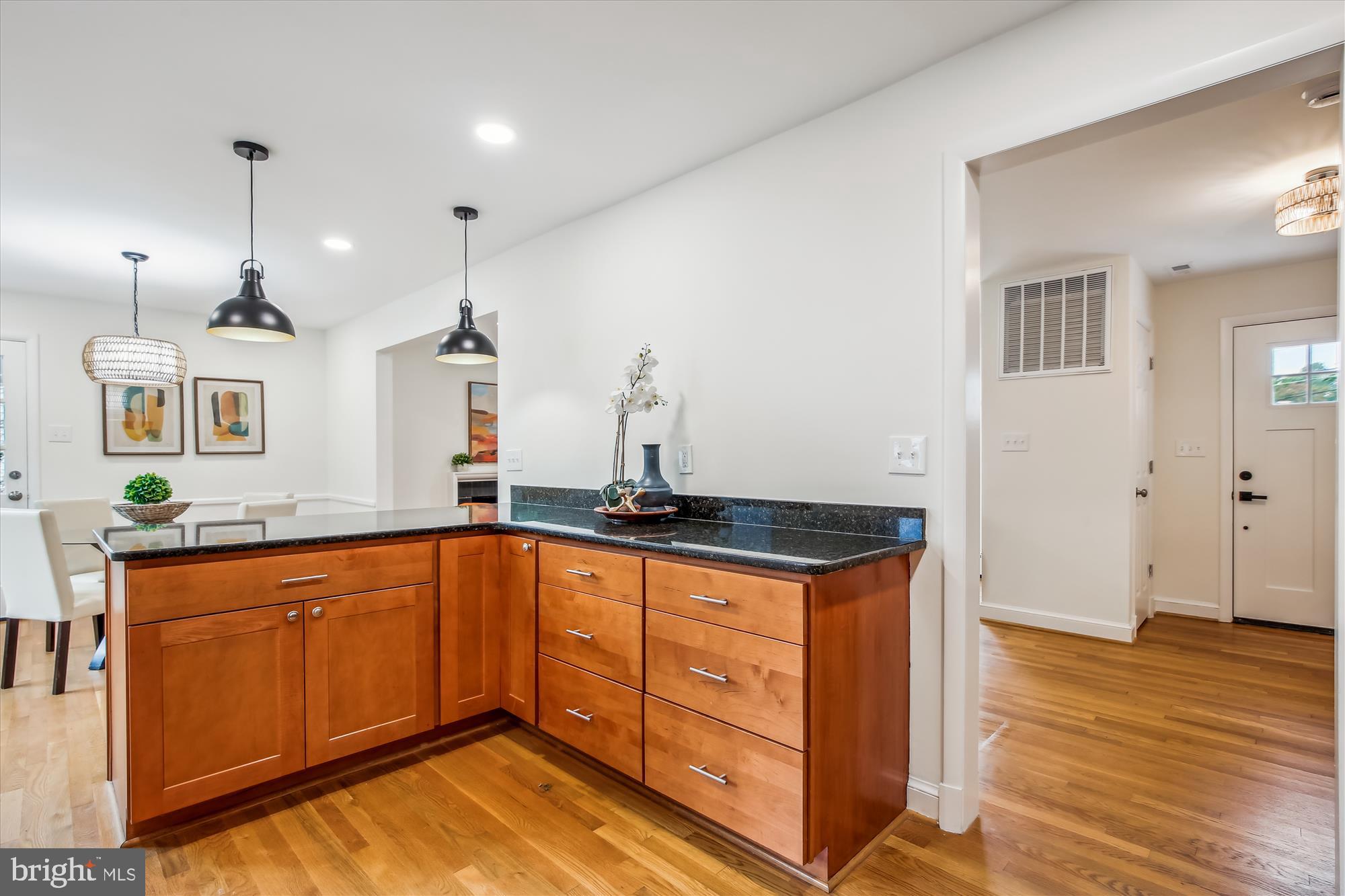 2307 Barbour Road Falls Church, VA 22043 - Photo 15 of 58