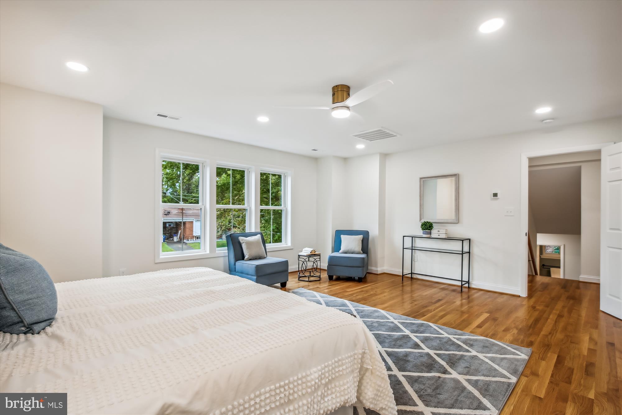 2307 Barbour Road Falls Church, VA 22043 - Photo 18 of 58