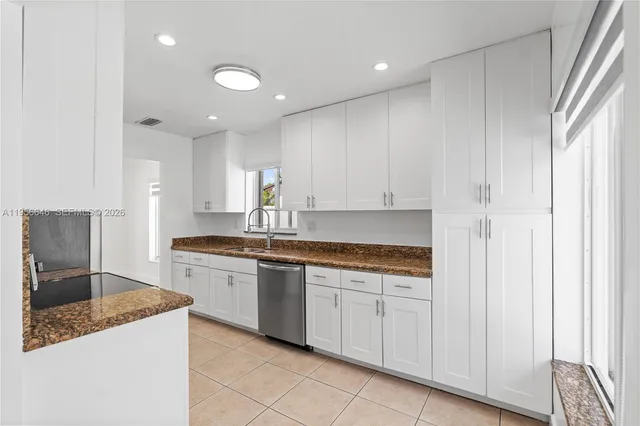 $4,800 | 5103 Southwest 128th Place, Miami, FL 33175