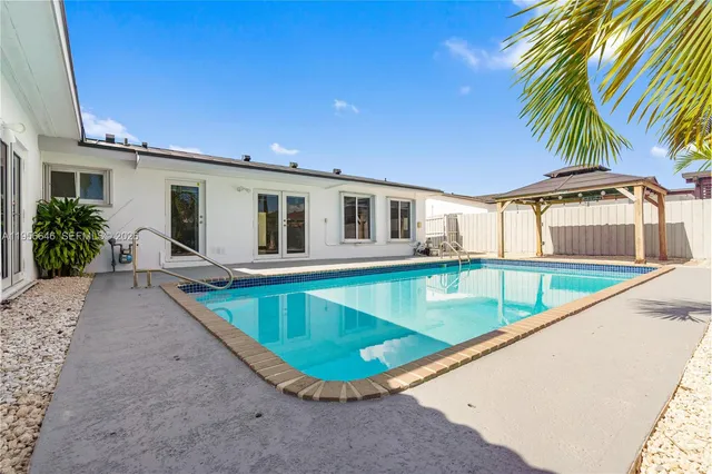 $4,800 | 5103 Southwest 128th Place, Miami, FL 33175