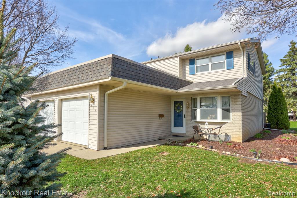 239 Churchgrove Road Frankenmuth, MI 48734 - Photo 1 of 45