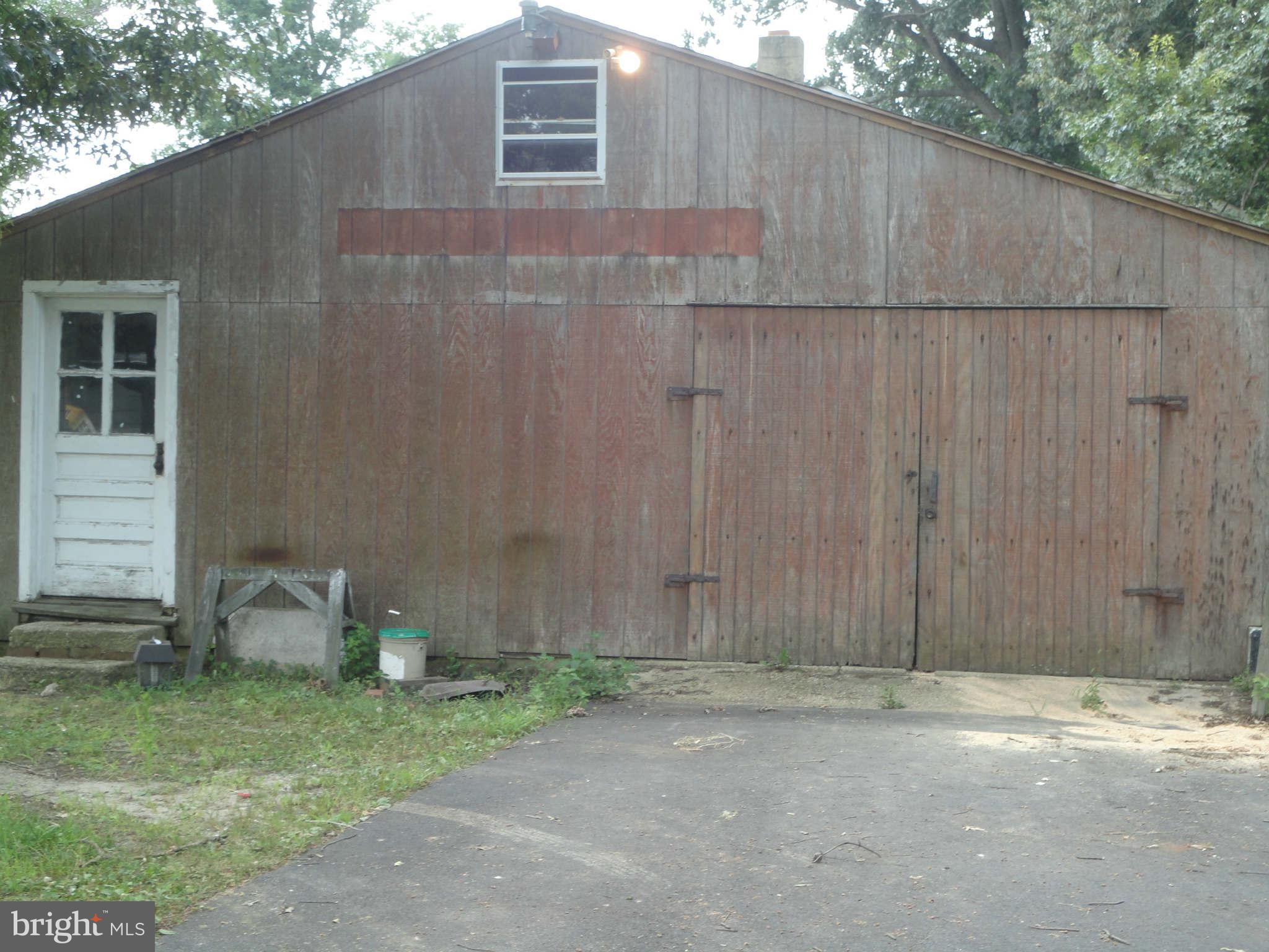 4705 St Leonard Road St. Leonard, MD 20685 - Photo 7 of 11 Garage & Workshop