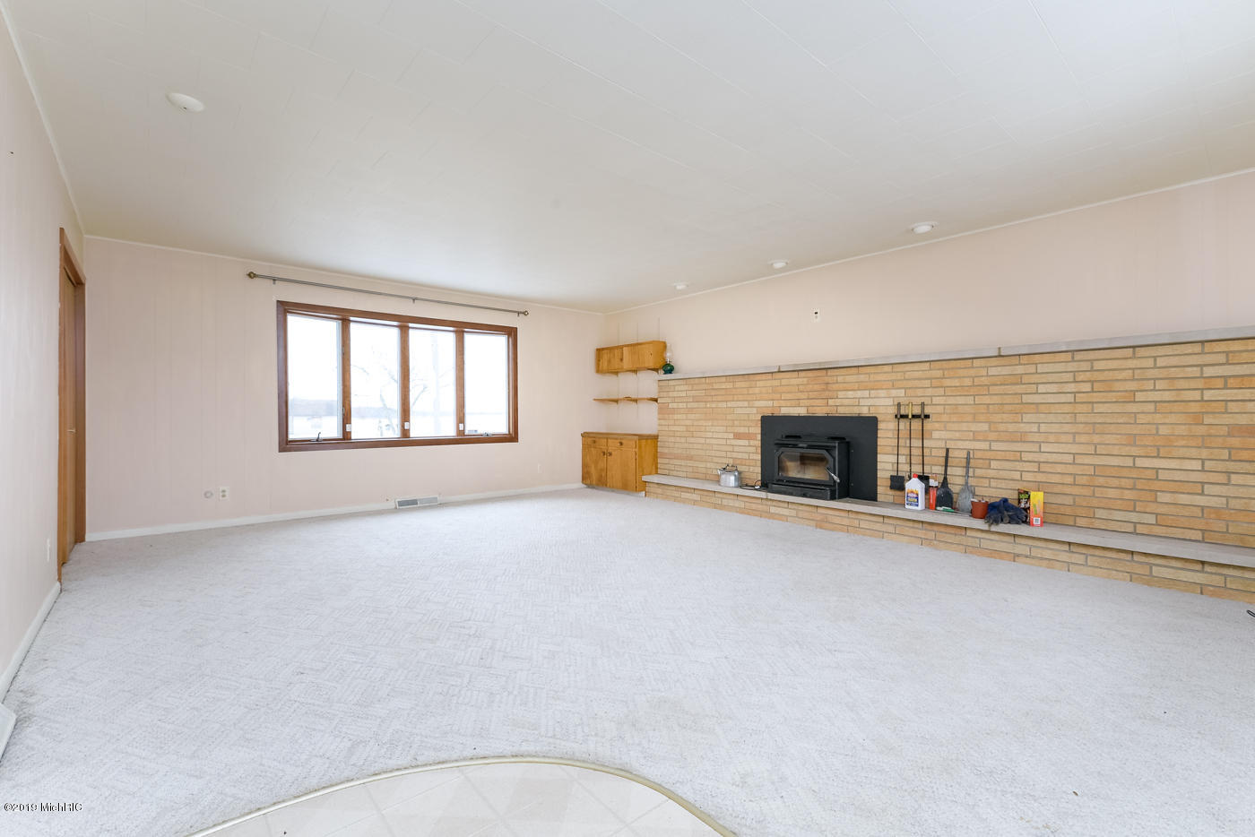 1-2_Mile_Rd_7925_East_Leroy_49051-2