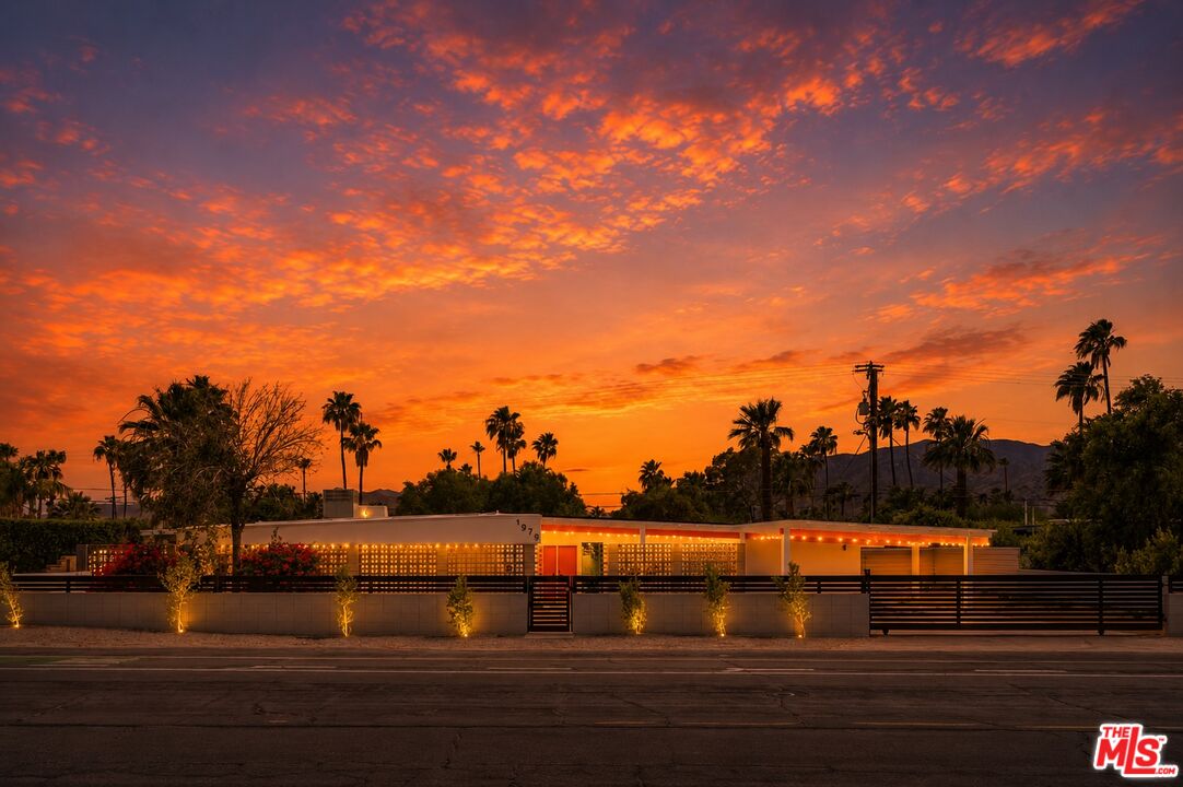 1979 East Alejo Road Palm Springs, CA 92262 - Photo 1 of 56 Gallery Image 1