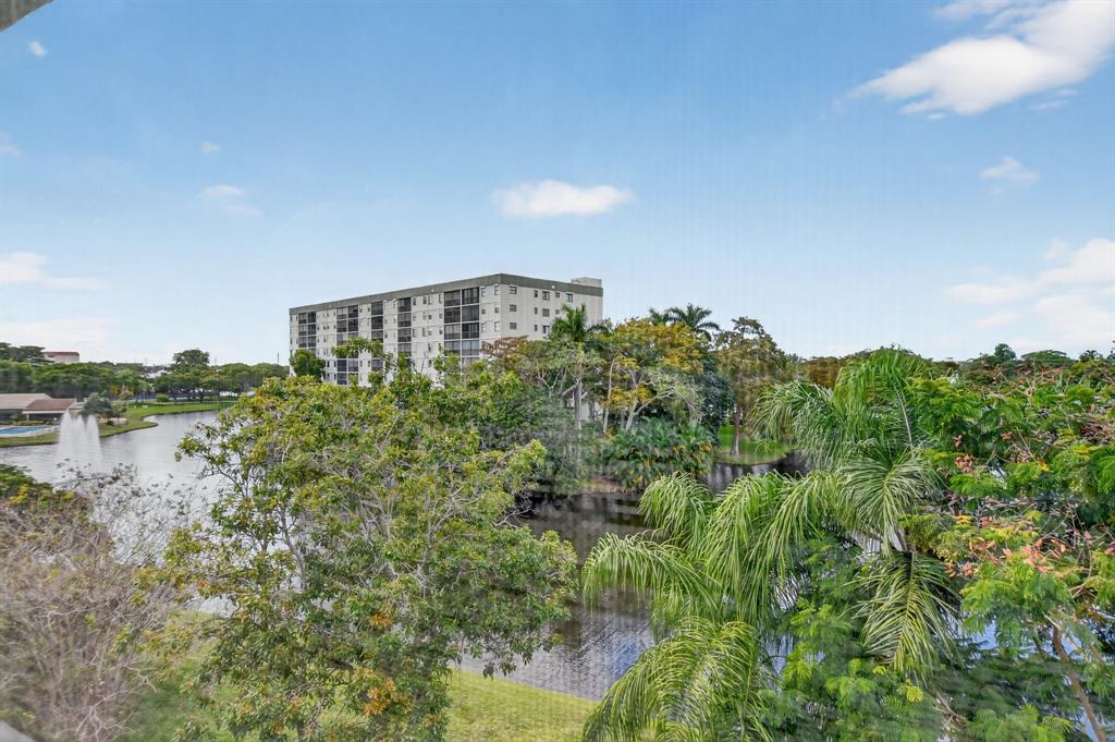 2236 North Cypress Bend Drive, Unit 508 Pompano Beach, FL 33069 - Photo 24 of 69