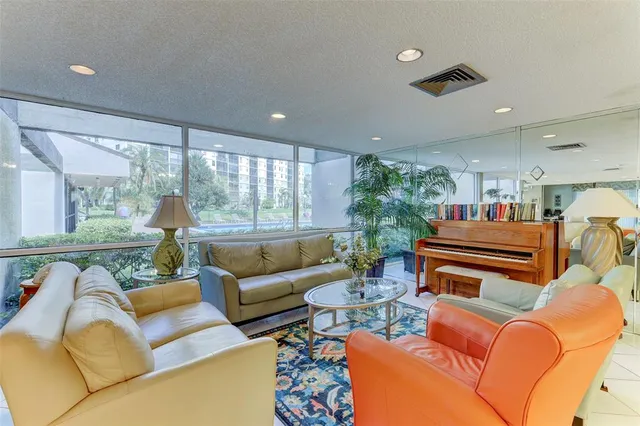 $2,100 | 2236 North Cypress Bend Drive, Unit 508, Pompano Beach, FL 33069