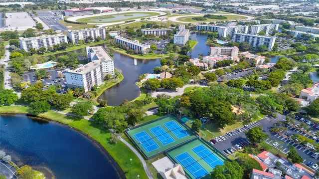 $2,100 | 2236 North Cypress Bend Drive, Unit 508, Pompano Beach, FL 33069