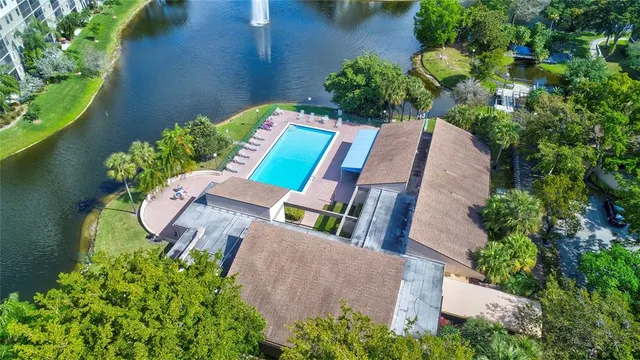$2,100 | 2236 North Cypress Bend Drive, Unit 508, Pompano Beach, FL 33069