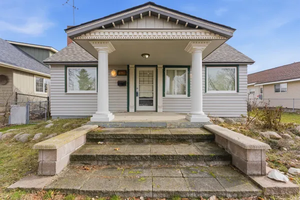 $299,950 | 6112 North Howard Street, Spokane, WA 99205