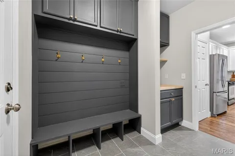 $674,900 | 1356 North Berry Road, St. Louis, MO 63122