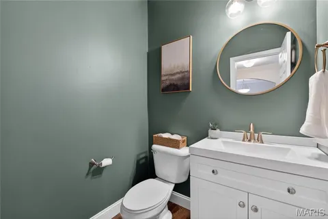 $674,900 | 1356 North Berry Road, St. Louis, MO 63122