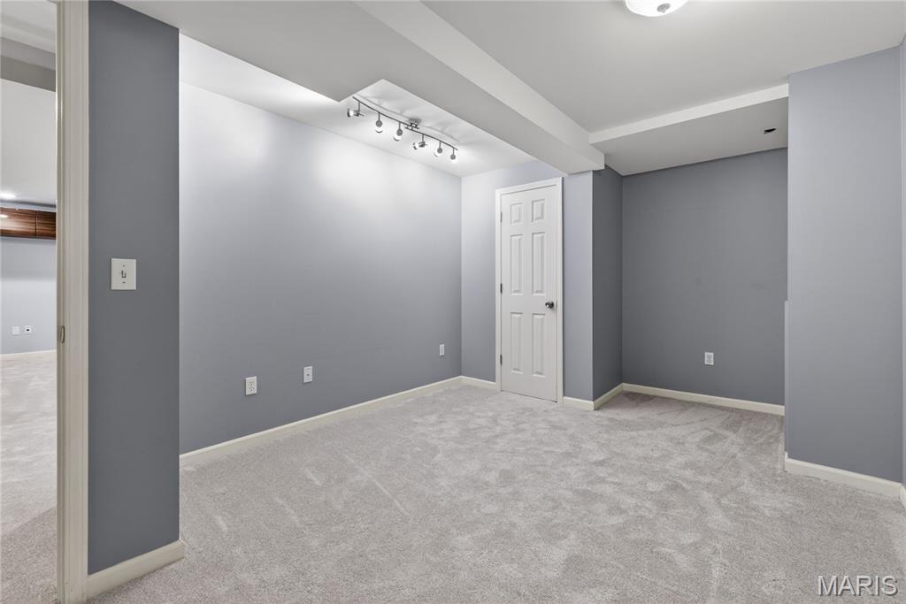 1356 North Berry Road St. Louis, MO 63122 - Photo 37 of 43