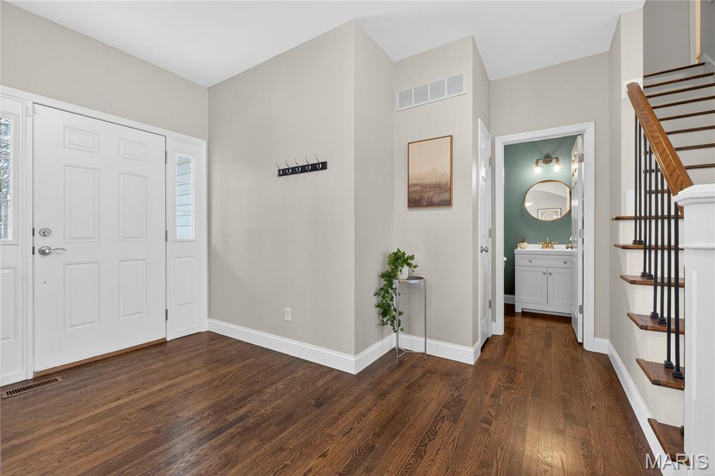 1356 North Berry Road St. Louis, MO 63122 - Photo 4 of 43