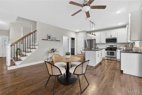 $674,900 | 1356 North Berry Road, St. Louis, MO 63122