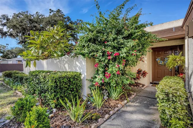 $185,000 | 1880 North Crystal Lake Drive, Unit 26, Lakeland, FL 33801