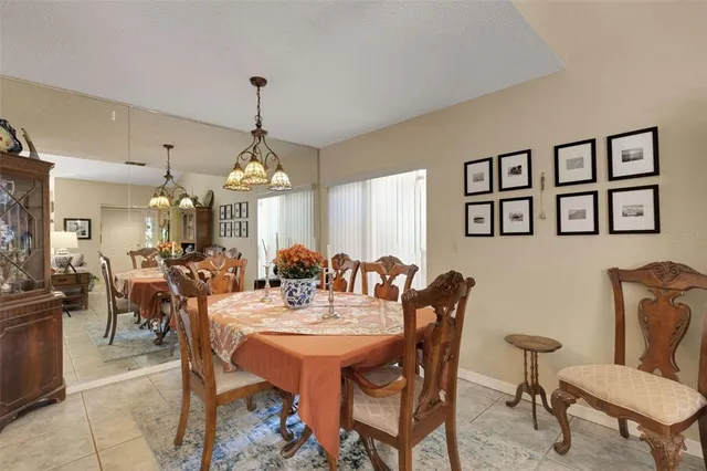 $185,000 | 1880 North Crystal Lake Drive, Unit 26, Lakeland, FL 33801