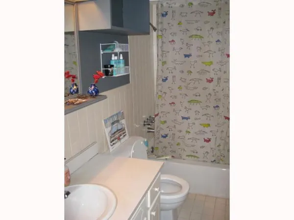 $1,625 | 706 West 34th Street, Unit 201, Austin, TX 78705