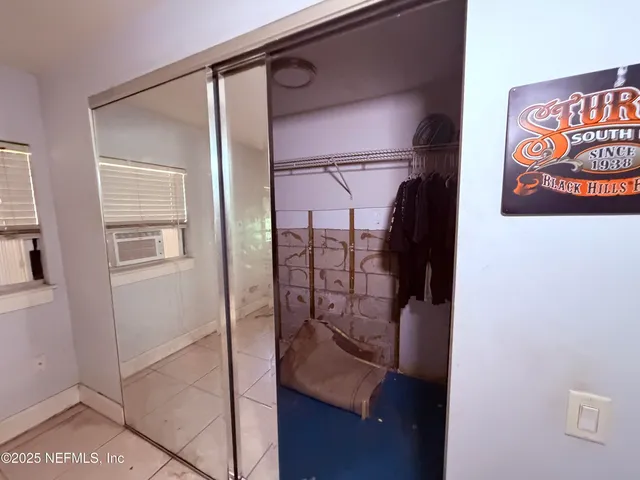 a view of walk in closet