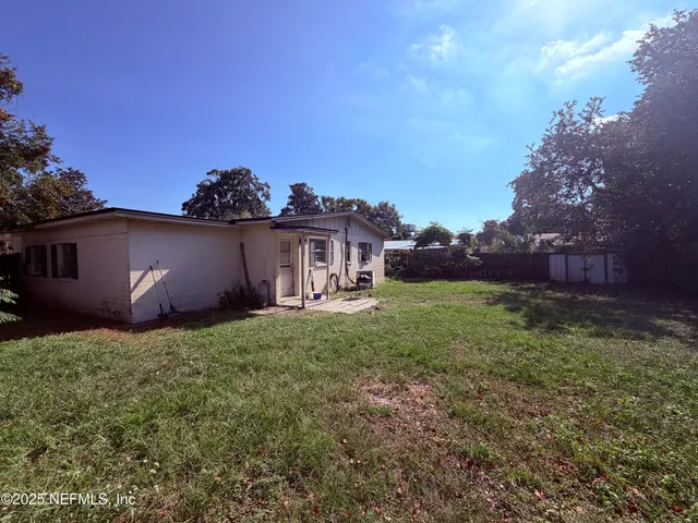 a house view with a garden space