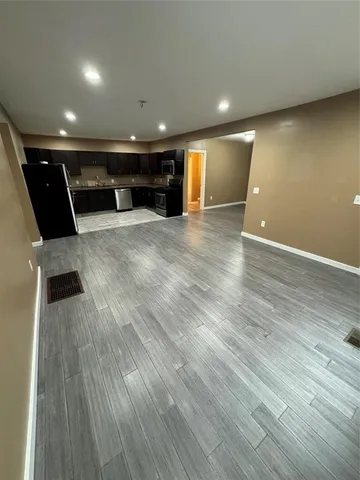 $1,400 | 8 Jefferson Avenue, Unit 1, Endicott, NY 13760