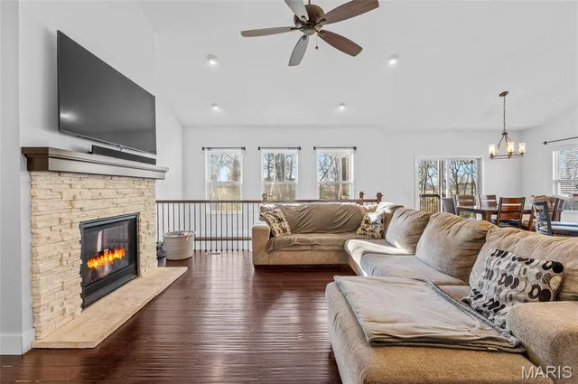 $450,000 | 1349 Shady Parc Court, O'Fallon, IL 62269