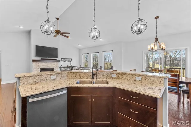 $450,000 | 1349 Shady Parc Court, O'Fallon, IL 62269