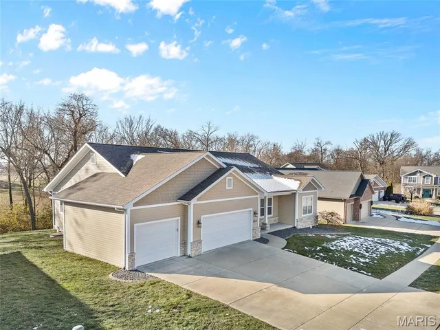 $450,000 | 1349 Shady Parc Court, O'Fallon, IL 62269