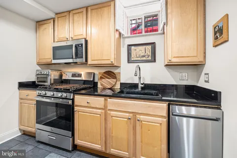 $549,000 | 1212 M Street Northwest, Unit 100, Washington, DC 20005
