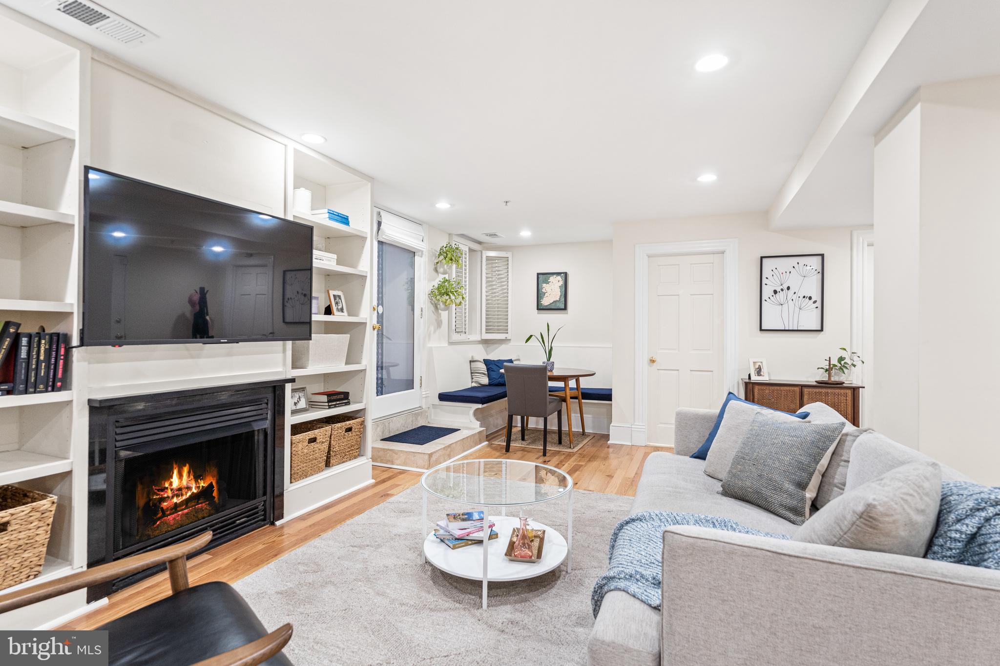 1212 M Street Northwest, Unit 100 Washington, DC 20005 - Photo 2 of 40