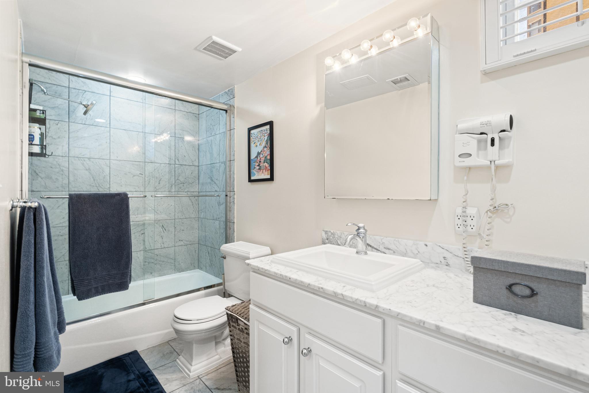 1212 M Street Northwest, Unit 100 Washington, DC 20005 - Photo 21 of 40