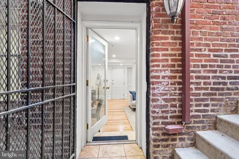 $549,000 | 1212 M Street Northwest, Unit 100, Washington, DC 20005