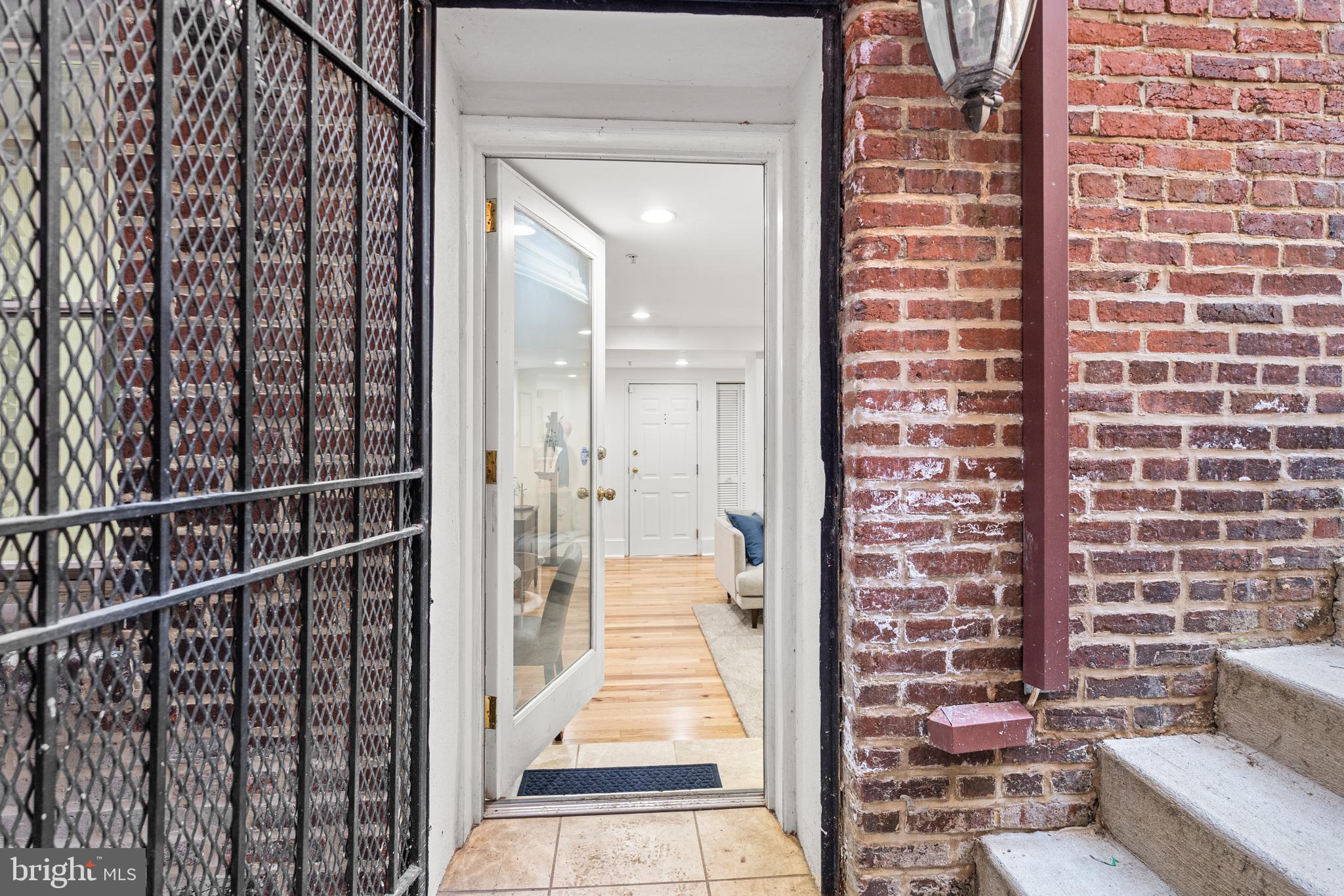 1212 M Street Northwest, Unit 100 Washington, DC 20005 - Photo 28 of 40