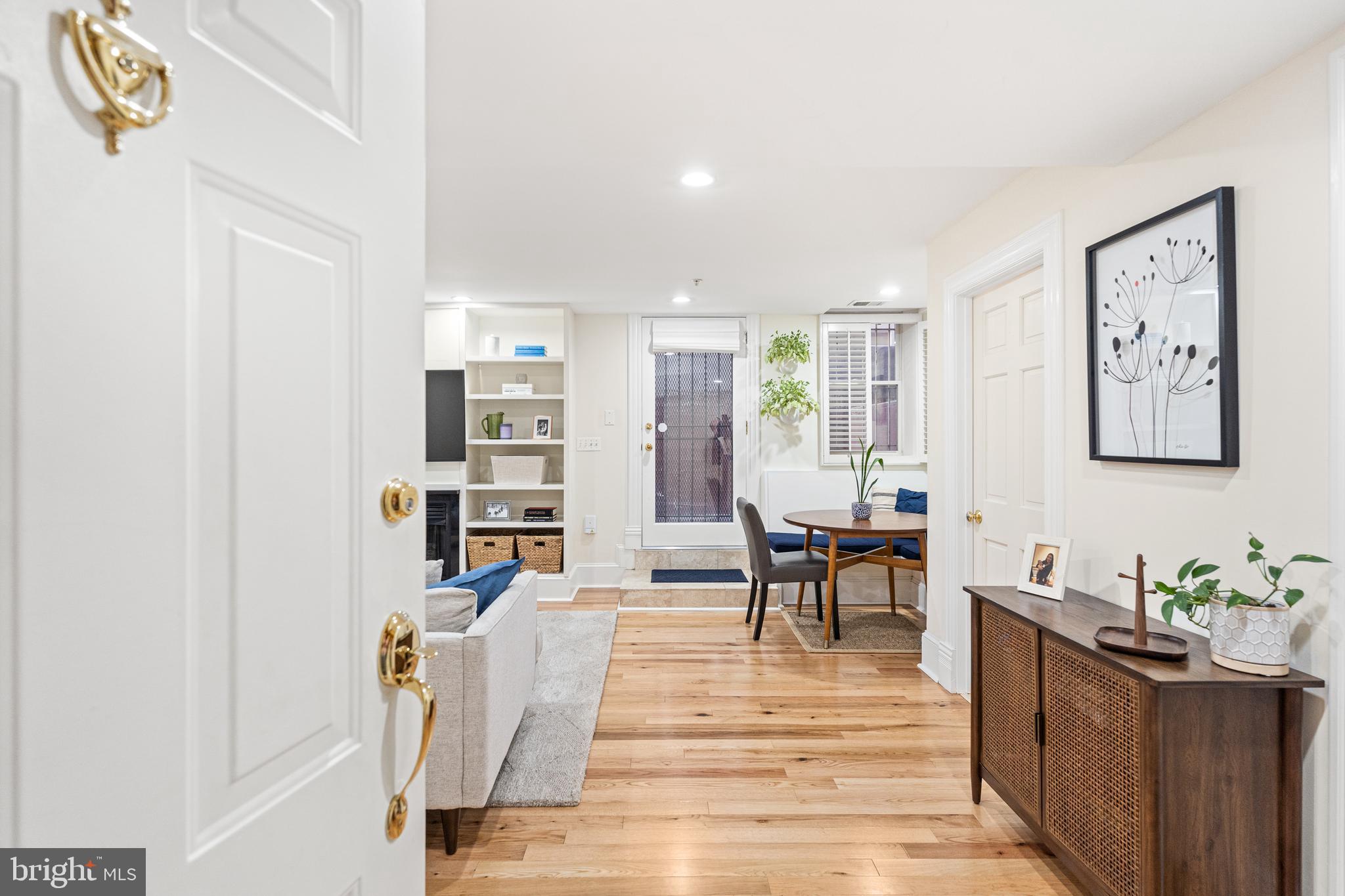 1212 M Street Northwest, Unit 100 Washington, DC 20005 - Photo 7 of 40