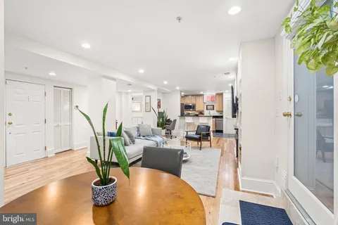 $549,000 | 1212 M Street Northwest, Unit 100, Washington, DC 20005