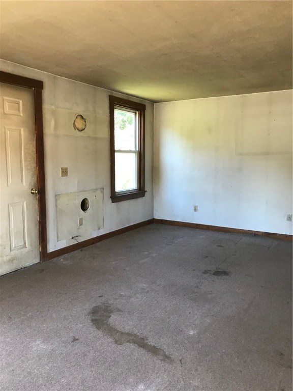 935 Ten Rod Road North Kingstown, RI 02852 - Photo 6 of 16