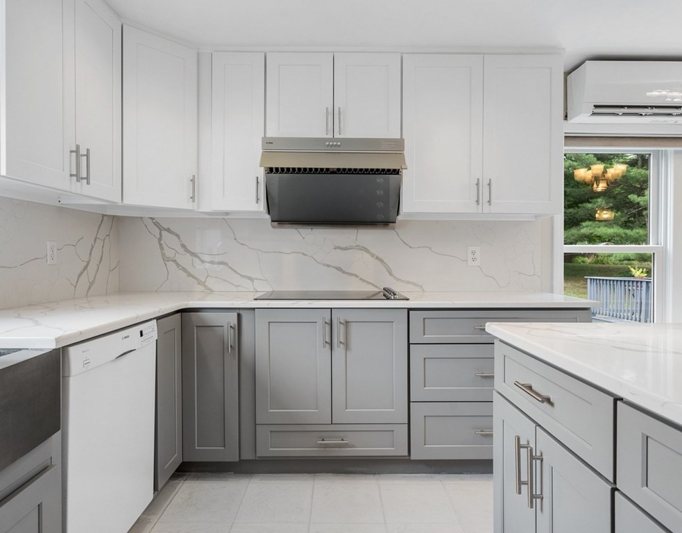 5 Crown Ridge Road Westborough, MA 01581 - Photo 16 of 42 Gallery Image 16