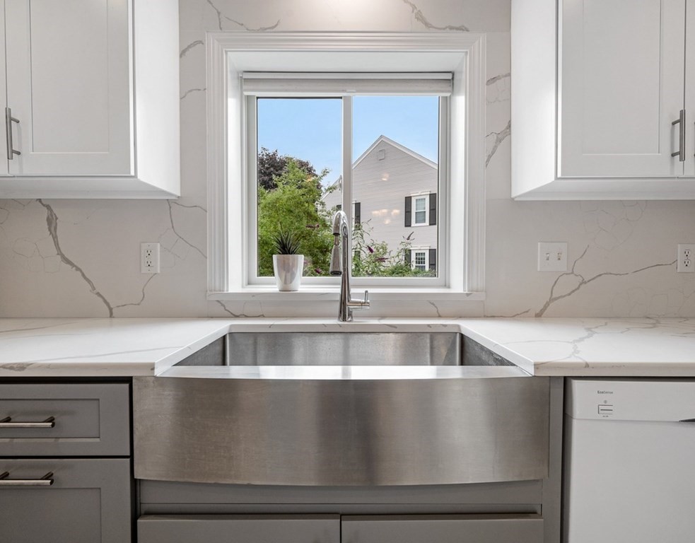 5 Crown Ridge Road Westborough, MA 01581 - Photo 17 of 42 Gallery Image 17