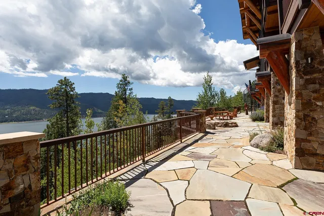 $7,395,000 | 640 Lake View Drive, Bayfield, CO 81122