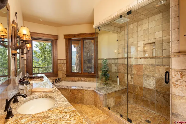 $7,395,000 | 640 Lake View Drive, Bayfield, CO 81122