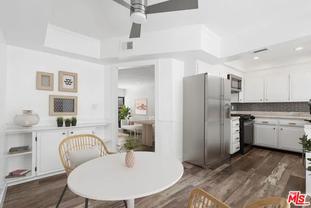 $739,000 | 5100 Riverton Avenue, Unit 14, North Hollywood, CA 91601