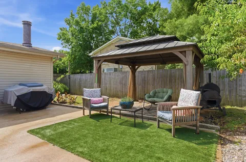 $374,900 | 99 Curtiswood Drive, Hendersonville, TN 37075