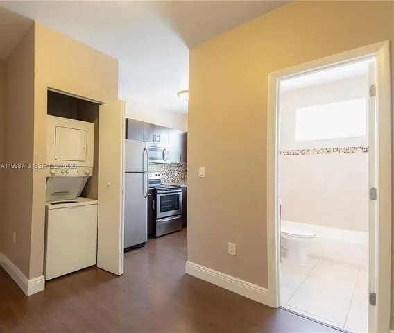 $1,950 | 5416 Northeast 1st Court, Unit 7, Miami, FL 33137