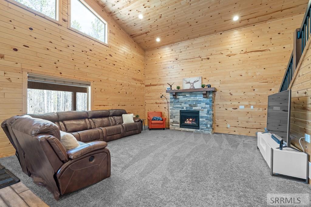 4060 Steelhead Road Island Park, ID 83429 - Photo 5 of 46