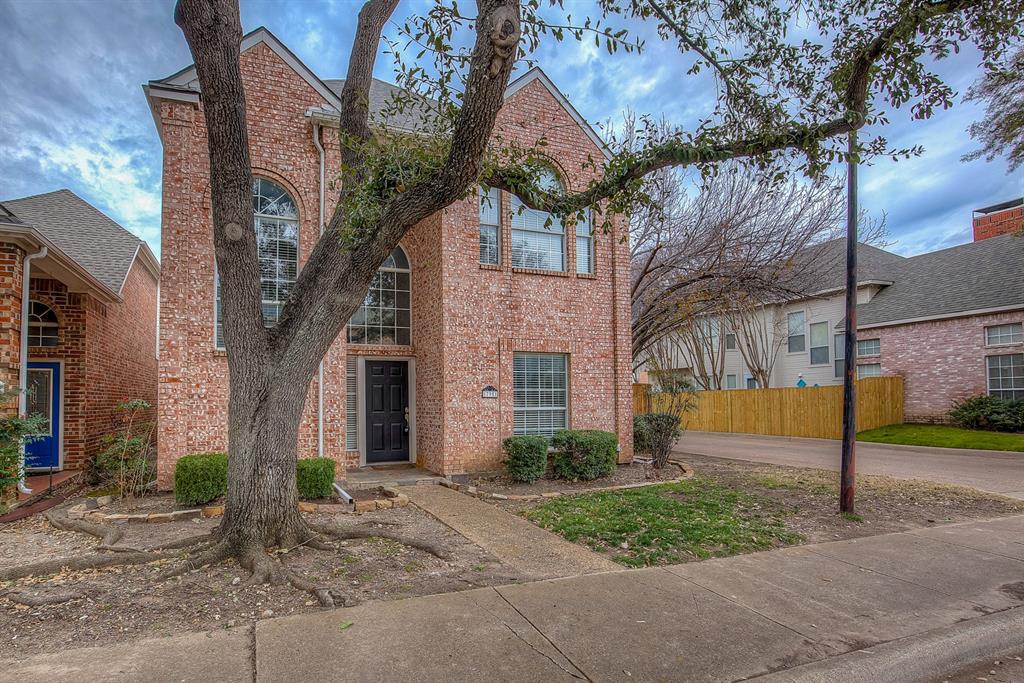 17951 Windflower Way Dallas, TX 75252 - Photo 3 of 40