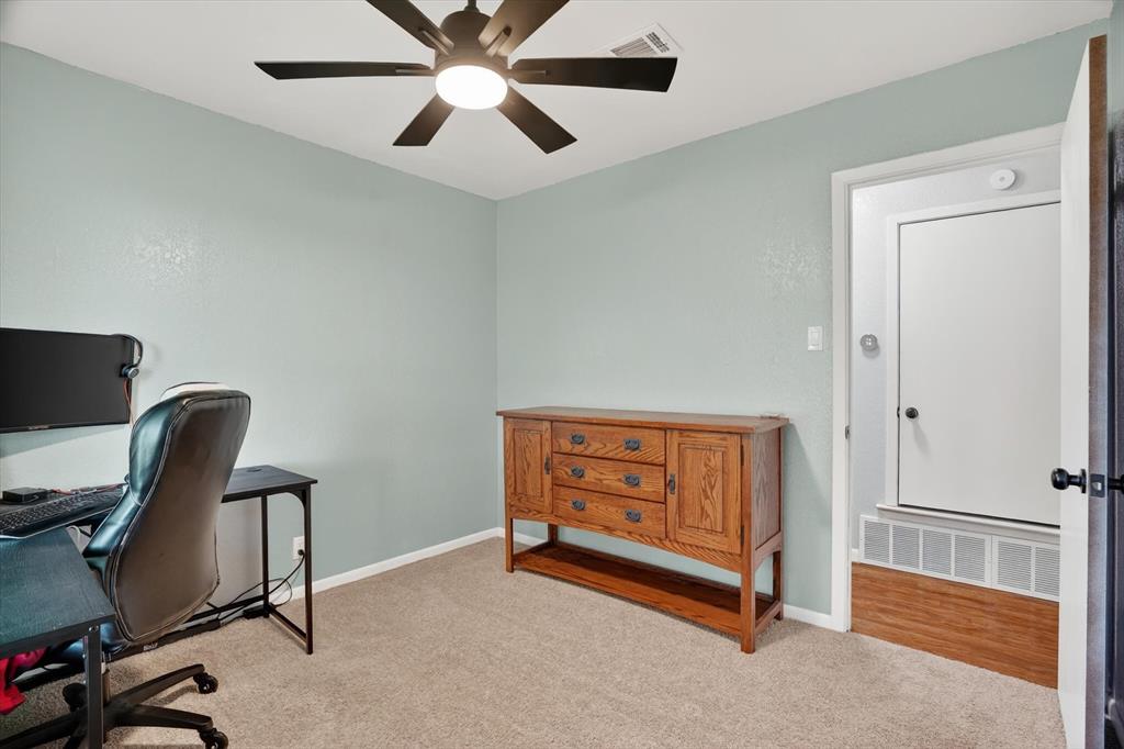 100 Green Meadows Circle Springtown, TX 76082 - Photo 22 of 40