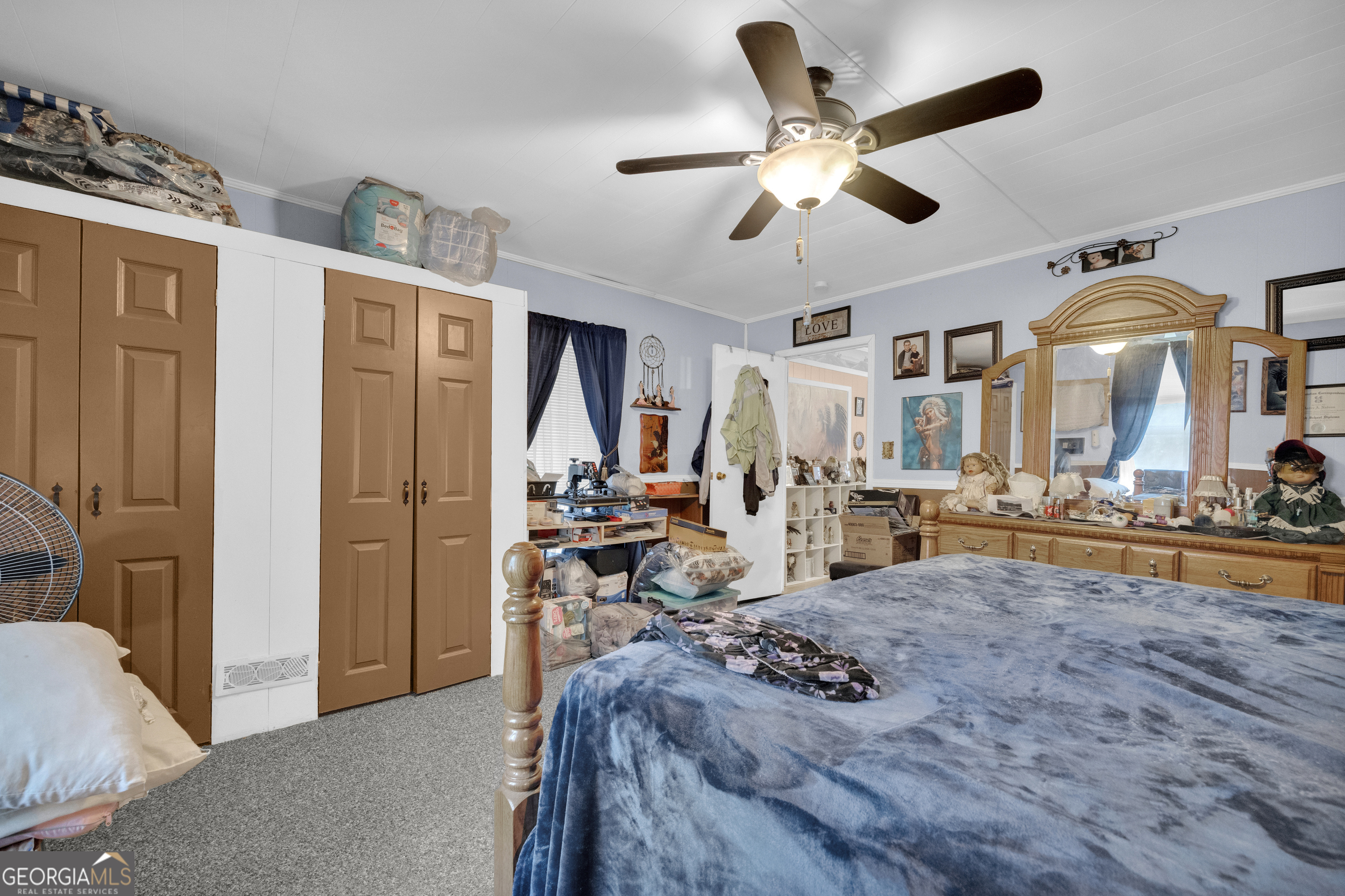 180 Liberty Circle Hartwell, GA 30643 - Photo 38 of 58 a living room with furniture and a large window