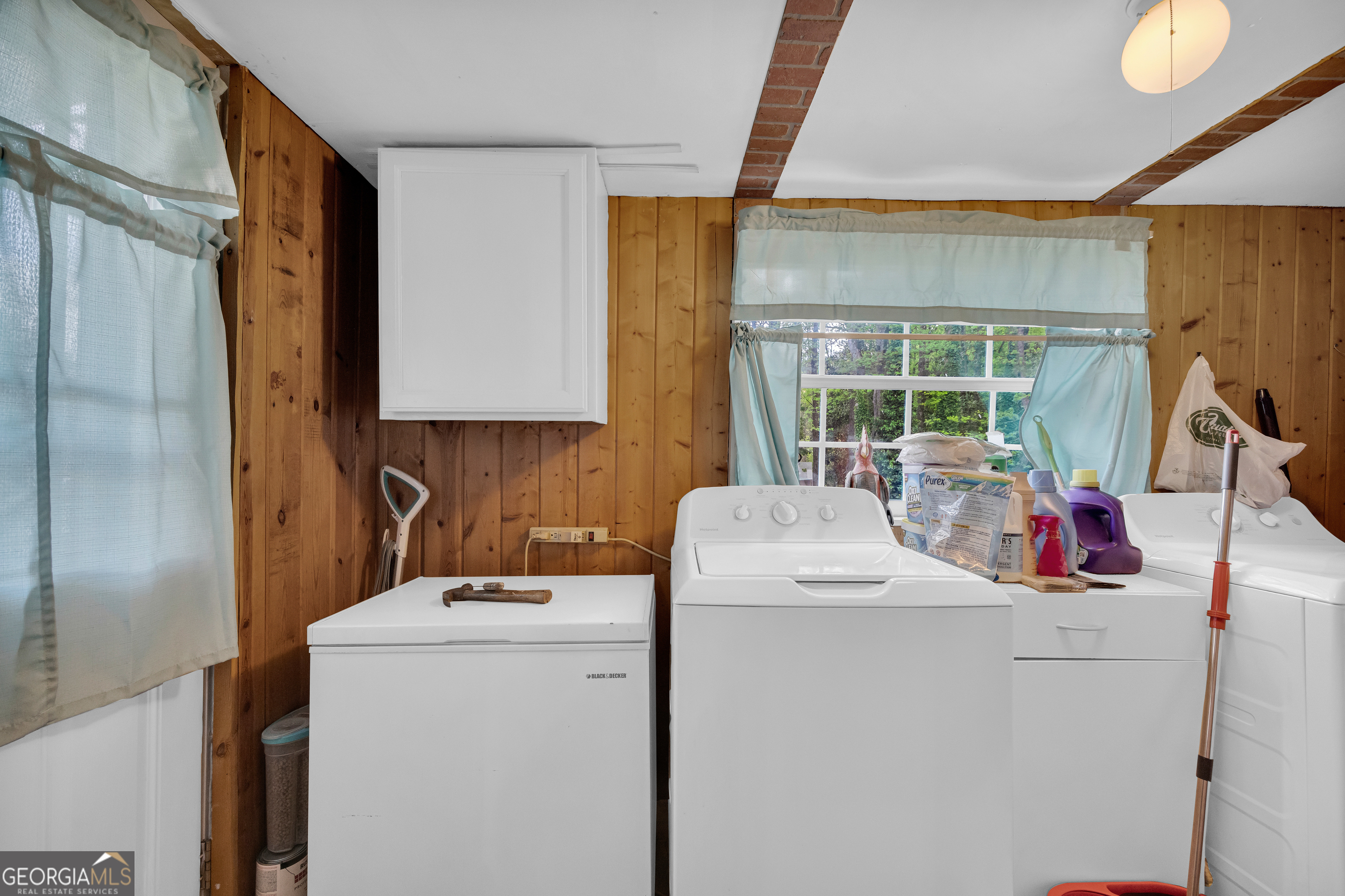 180 Liberty Circle Hartwell, GA 30643 - Photo 49 of 58 a utility room with dryer and washer