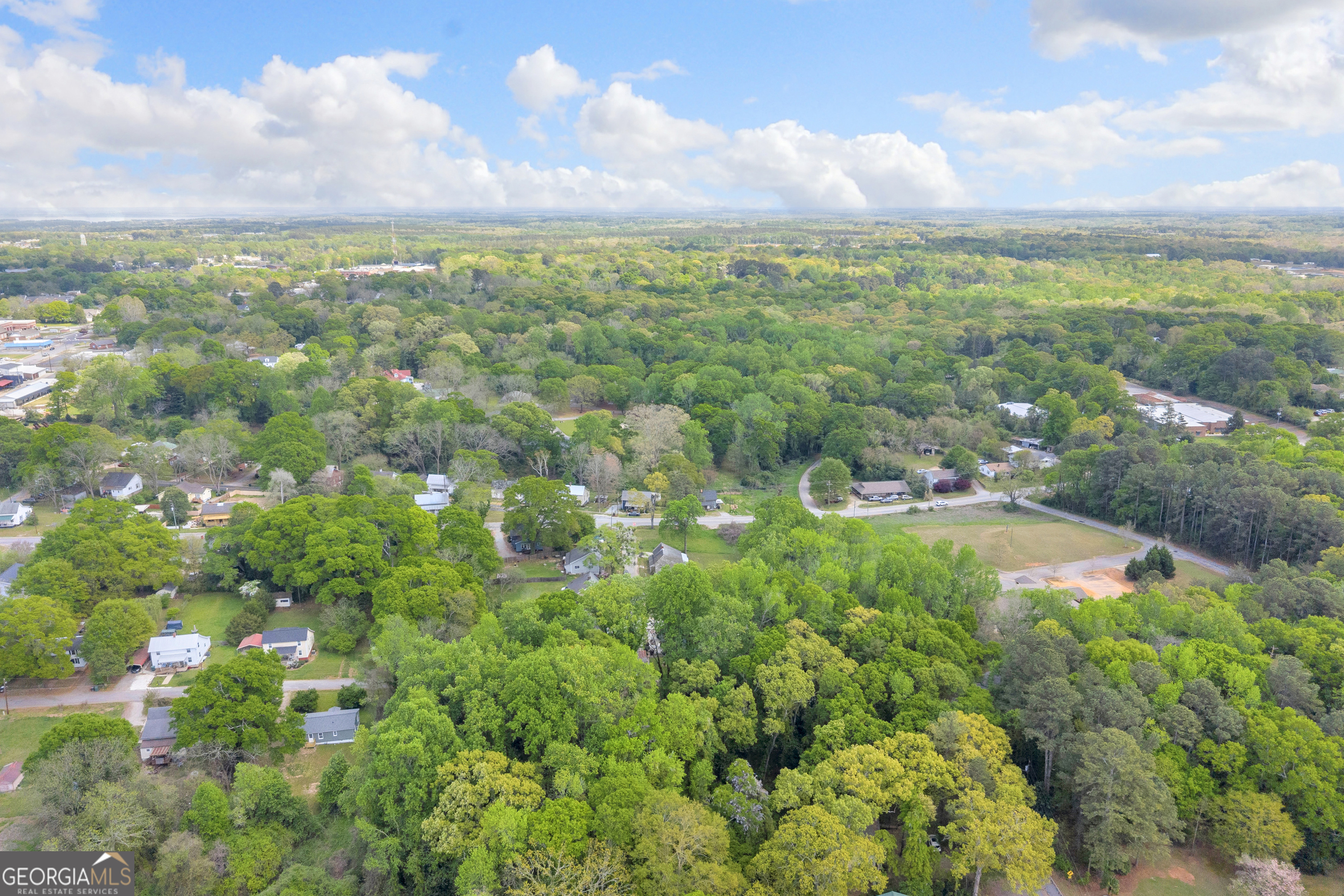 180 Liberty Circle Hartwell, GA 30643 - Photo 8 of 58