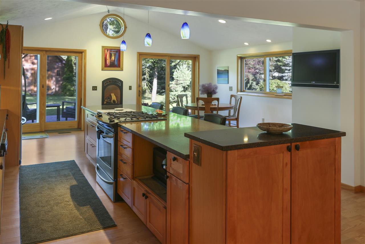 5231 Goodrick Road Traverse City, MI 49684 - Photo 8 of 21 1820839-7.JPG